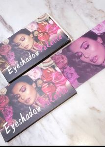 Eyeshadow Palette with Floral Design