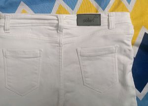Classic White Skinny Jeans