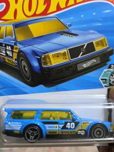 Hot Wheels Volvo 240 Drift Wagon
