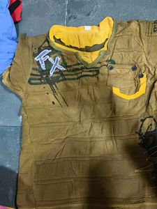 Cool Graphic T-Shirt 32 size