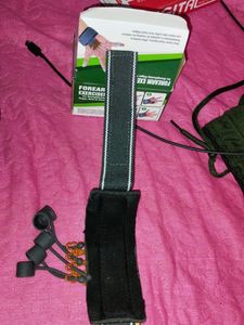 FOREARM EXERCISE HAND GRIP