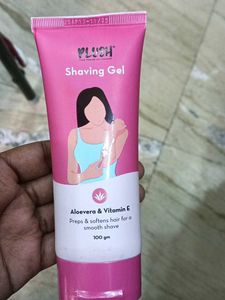 Plush Shaving Gel with Aloe & Vitamin E