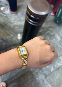 Elegant Gold-Tone Wristwatch