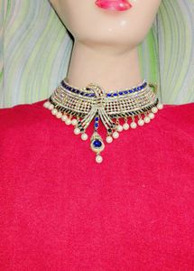 Stunning Blue &amp; White Stone Necklace Set