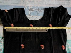 New Kashmiri Work Crepe Kurta Set