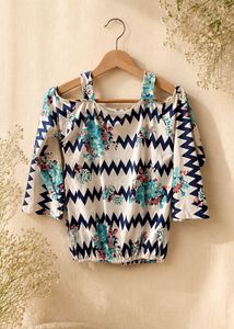 Chic Cold Shoulder Floral Zigzag Top