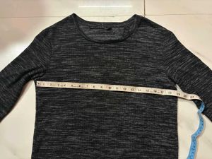 Marled black Grey Long Sleeve Top