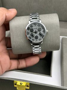 Guess Ladies Watch Orginal Model First Copy