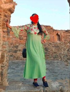 Light Green Kurta with Floral Sleeves