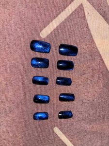 Blue Cat Eye Press-On Nails