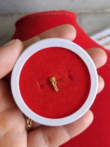 Gold Nose Pin