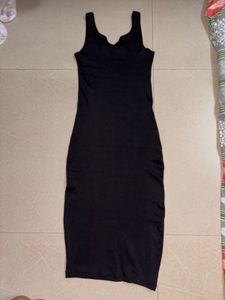 Sleek Black Bodycon Dress
