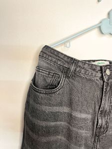 jeans for mid size girlie