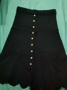 Chic Black Button-Front Skirt