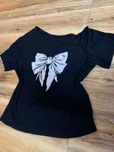 Black T-Shirt with Bow Graphic off shoulder top