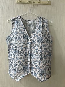 Elegant Blue & White Floral Print Vest
