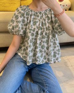 New with tag Floral Puff Sleeve Top