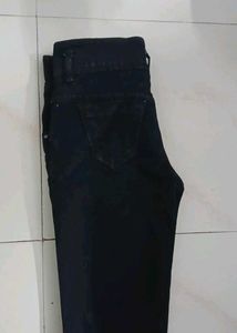 Women's Black Capri Pants