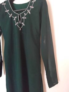 Elegant Green Embellished Kurta