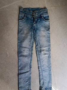 Stylish Women's Light Blue Denim Jeans