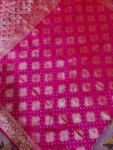 Pink &amp; Gold Patterned Saree