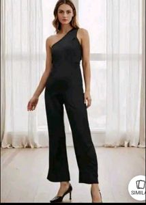 Chic Black One-Shoulder Jumpsuit