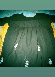 Elegant Black Embroidered Kurta