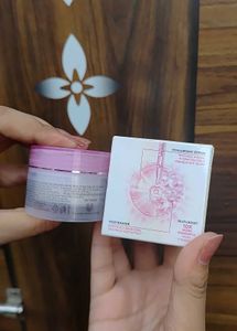 Glow &amp; Lovely Glass Bright Gel Creme
