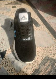 Adidas Men's Black Sneakers Size UK 9