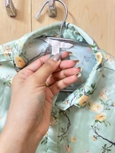 Light Green Floral Print Button-Up Shirt