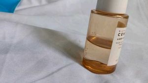 Skin1004 Madagascar Centella Light Cleansing Oil