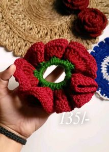 Crochet summer scrunchies ( pack of 4)