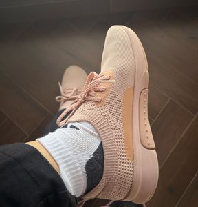 Light Pink Knit Sneakers by sketchers