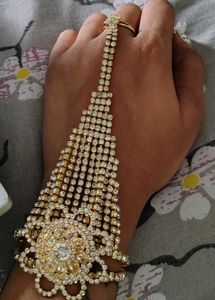 Stunning Rhinestone Ring braclet
