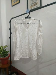 Elegant White Lace Puff Sleeve Top