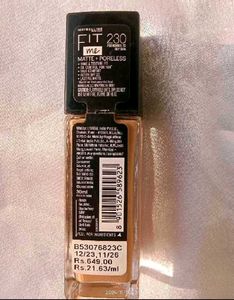 Maybelline Fit Me Matte+PorelessFoundation 230