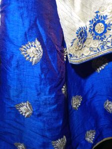 Exquisite Blue &amp; Gold Embroidered Lehenga Choli Se