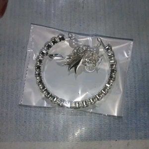 Elegant Pearl &amp; Crystal Bracelet