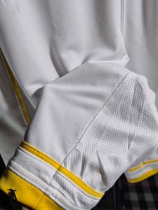 Nike White &amp; Yellow Basketball Shorts / size- 30-3