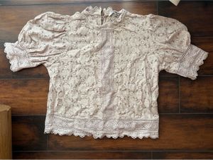 Elegant Lace Puff Sleeve Top