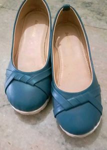Stylish Blue Ballerina Flats