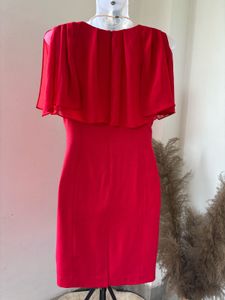 Elegant Red Short Dress with Cape Sleeves