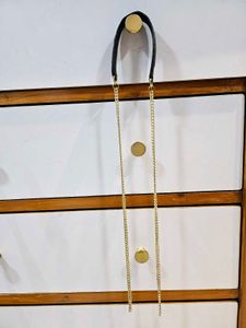 Elegant Chain Strap Bag Accent