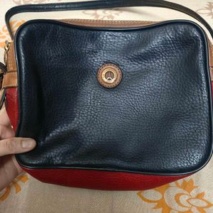 100% leather alfred snug crossbody bag