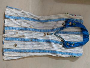 Stunning White &amp; Blue Striped Kurta
