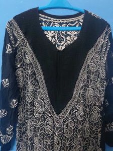 Elegant Black &amp; Wh