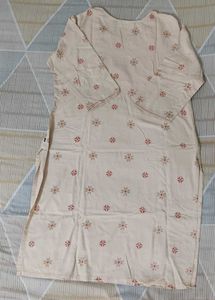 Elegant Cream Kurta with Ethnic Embroidery