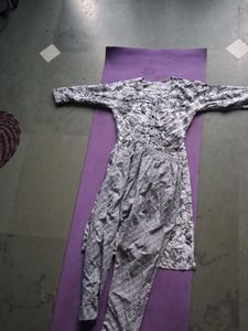 Stylish Printed Kurta Set
