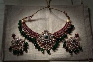 Exquisite Kundan Necklace & Earring Set