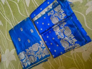 Vibrant Blue Banarasi Silk Saree with blouse piece